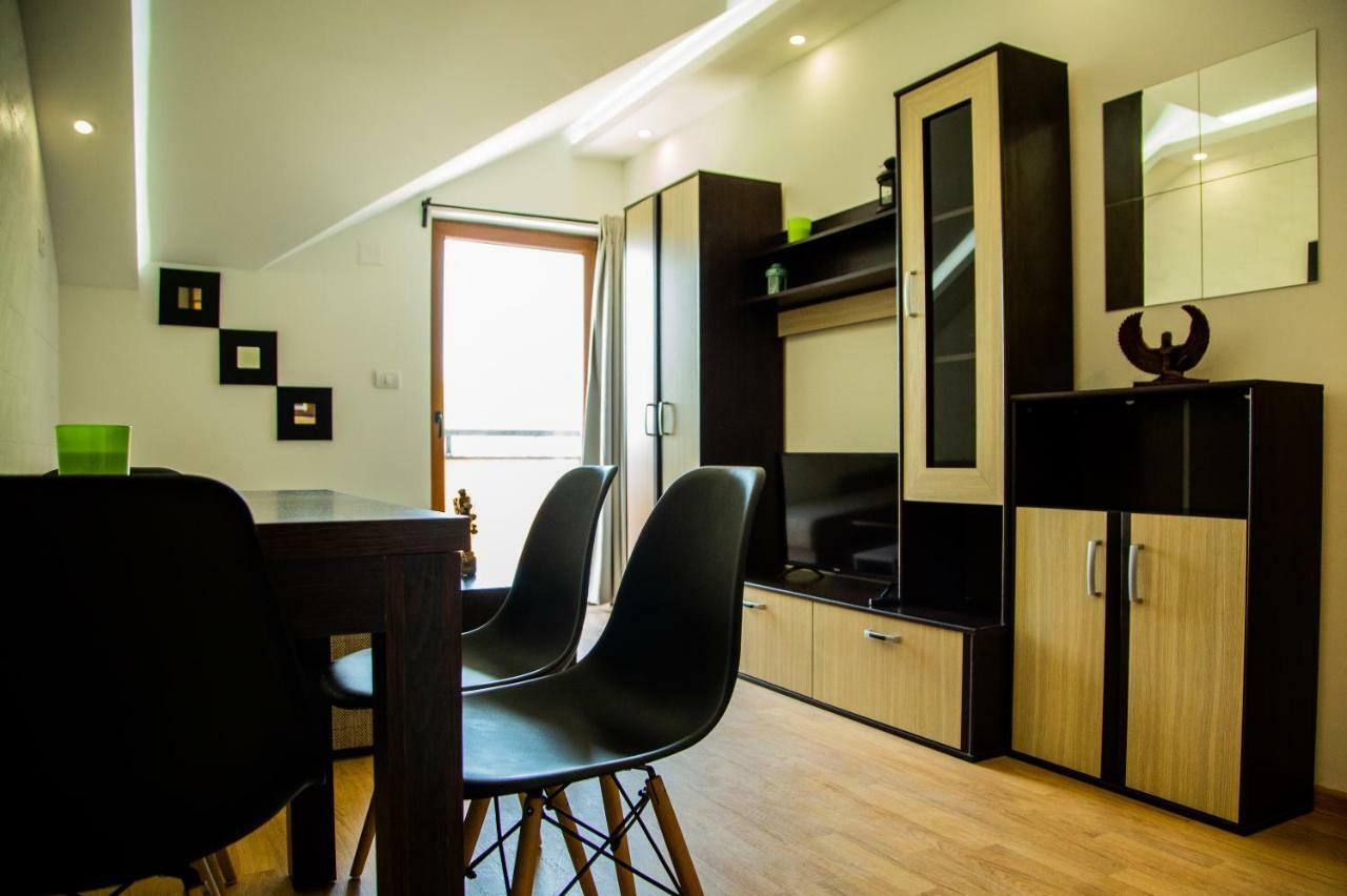 Apartmani Borova 2 Veliko Gradište 外观 照片