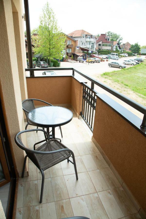 Apartmani Borova 2 Veliko Gradište 外观 照片