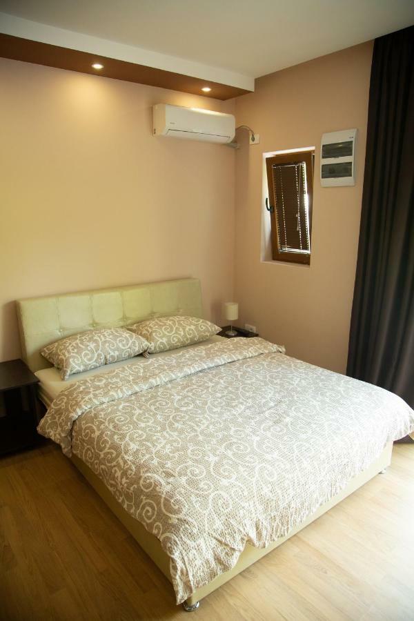 Apartmani Borova 2 Veliko Gradište 外观 照片